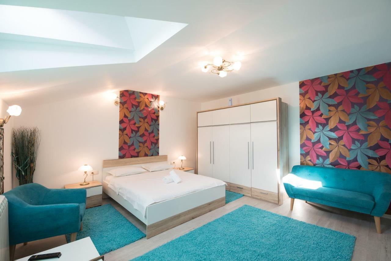 Queen Holiday Apartment ブカレスト エクステリア 写真