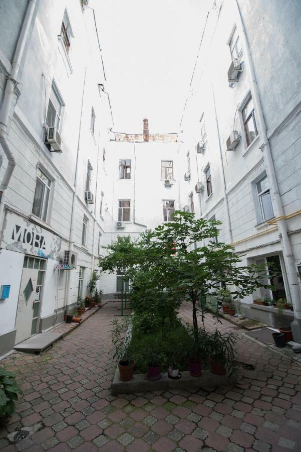 Queen Holiday Apartment ブカレスト エクステリア 写真